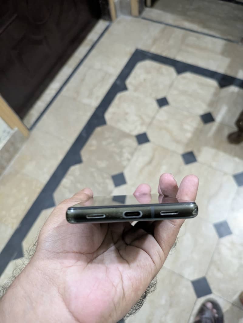 Google Pixel 6a 1