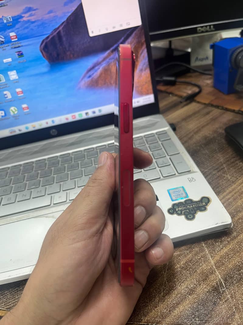 Apple iPhone 13 1