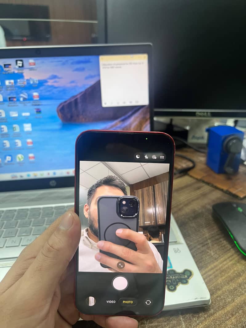 Apple iPhone 13 2