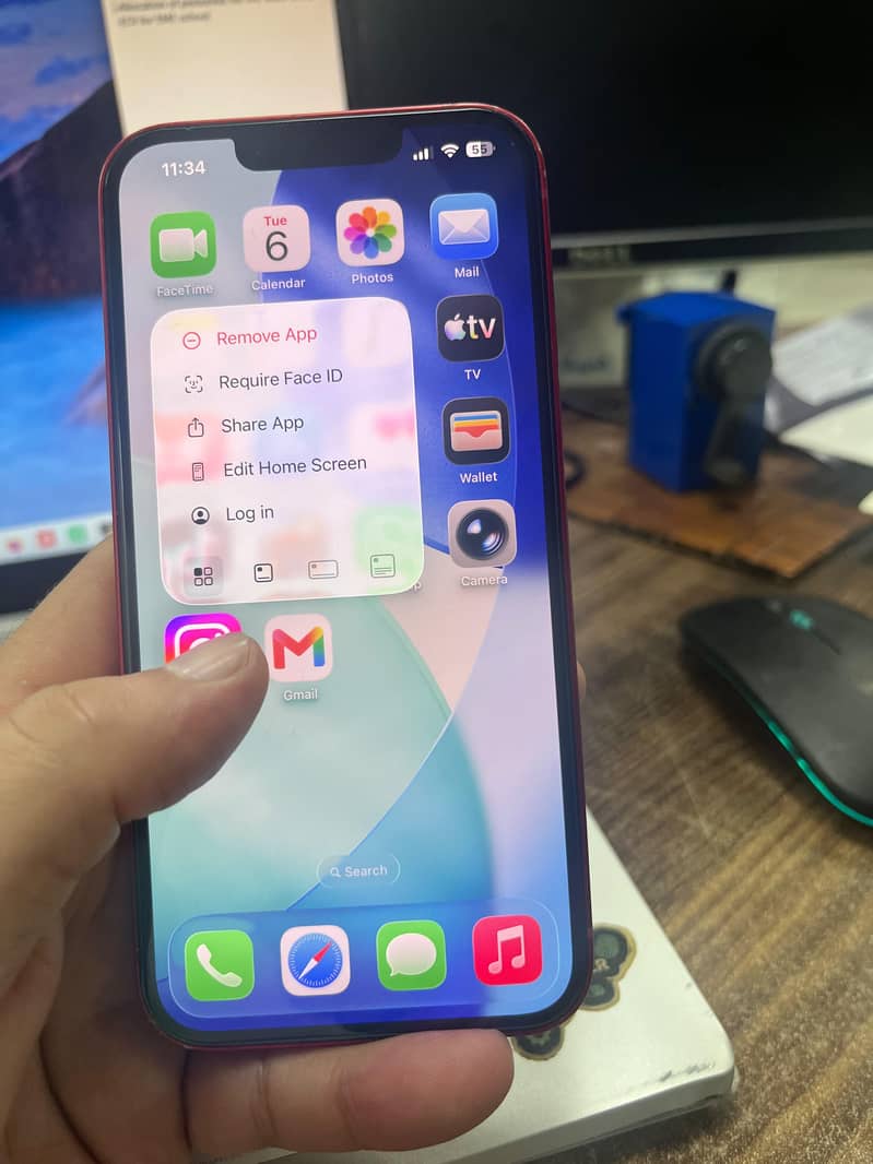 Apple iPhone 13 4
