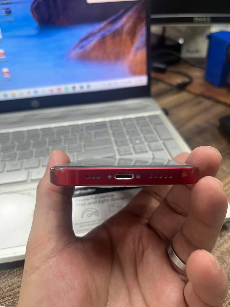 Apple iPhone 13 7