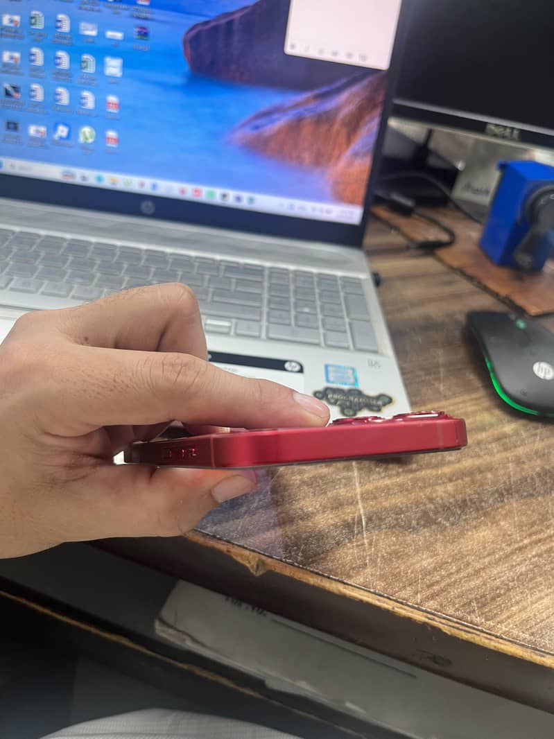 Apple iPhone 13 10