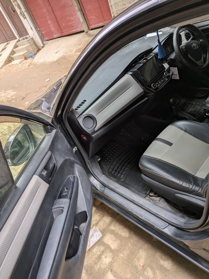 Toyota Corolla Axio 2014 2
