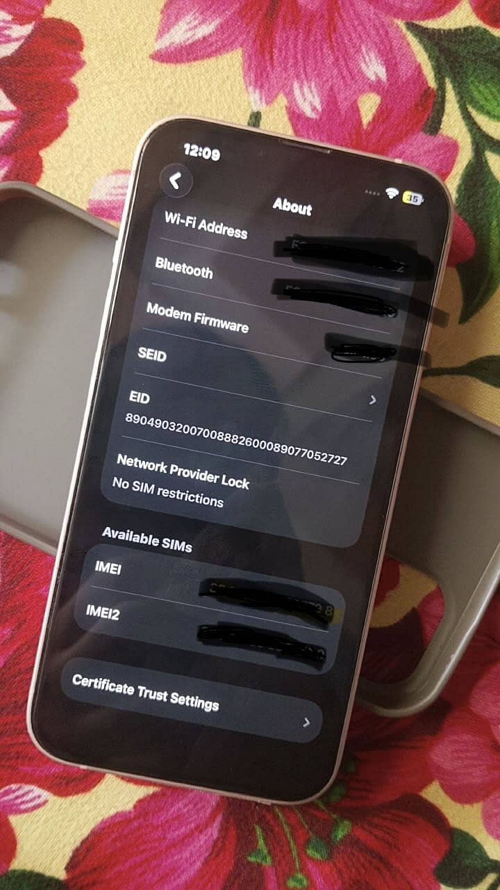 Apple iPhone 13 4
