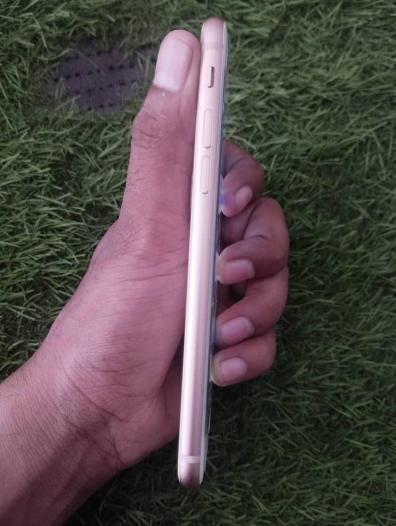 Apple iPhone 8 2