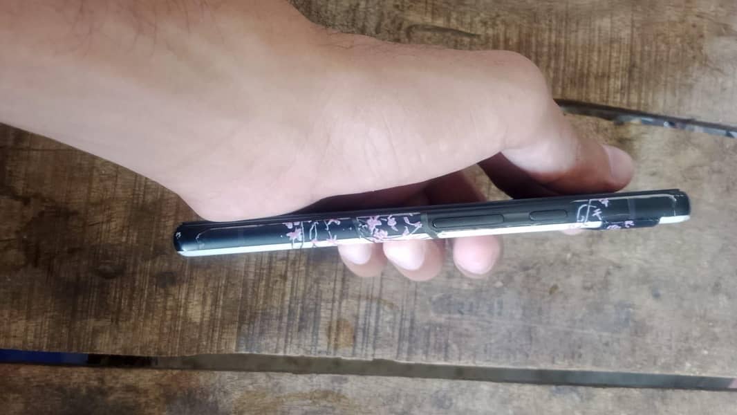 Google Pixel 6a 5