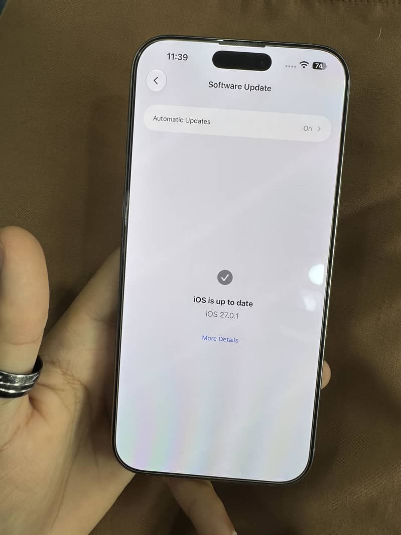 Apple iPhone 16 Pro Max 4