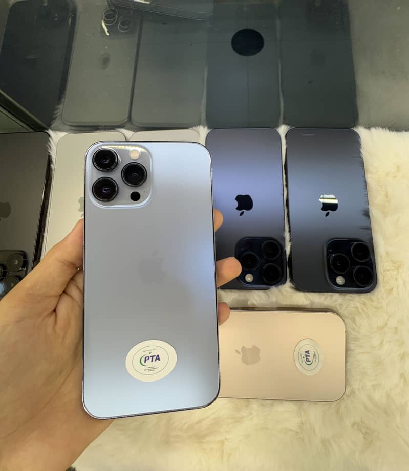 Apple iPhone 13 Pro Max 0