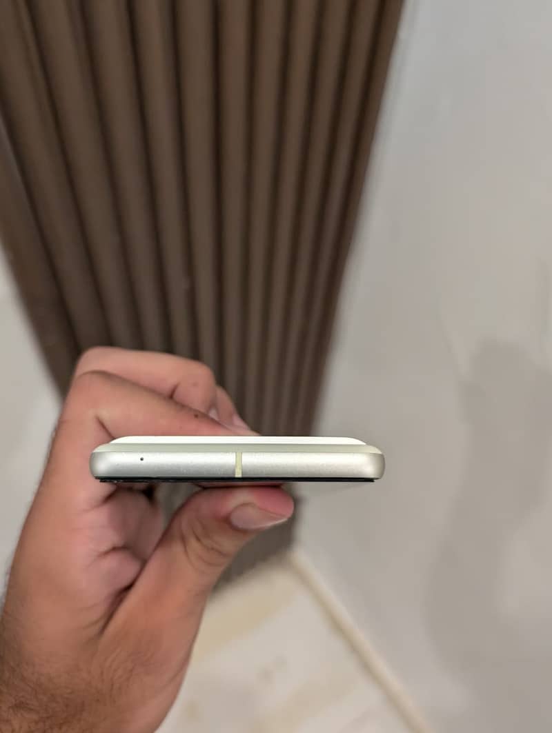 Google Pixel 7 3