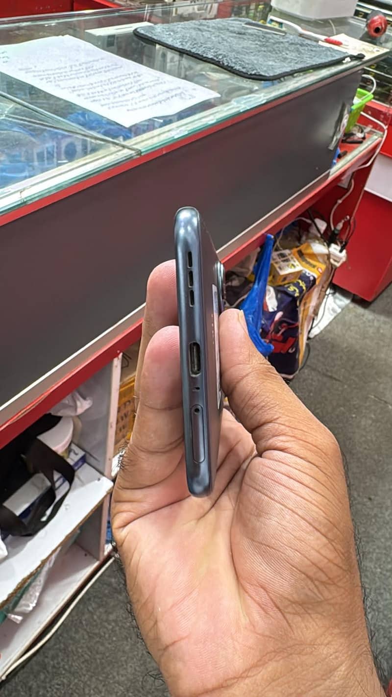 Tecno Spark 40 pro + 4