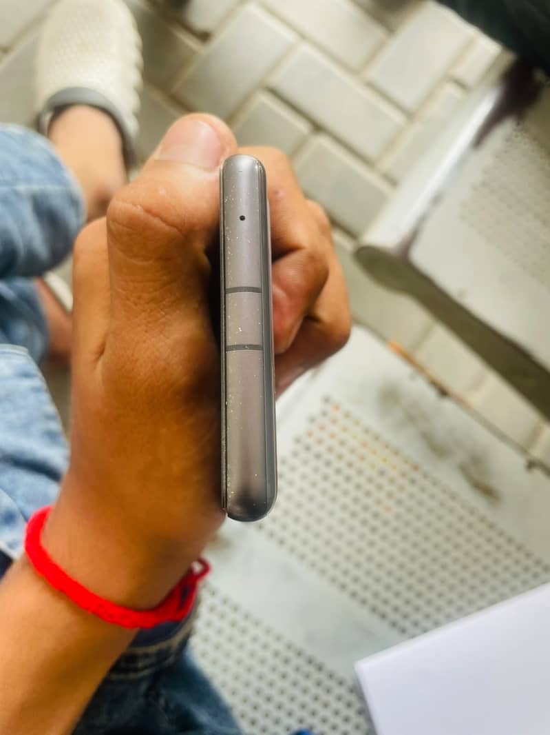Google Pixel 7a 4