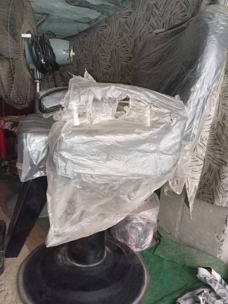 Barber chair 2