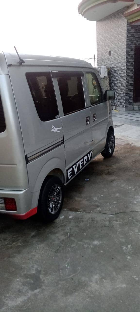 Suzuki Every 2012 2