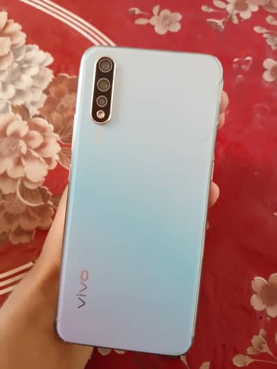 Vivo S1