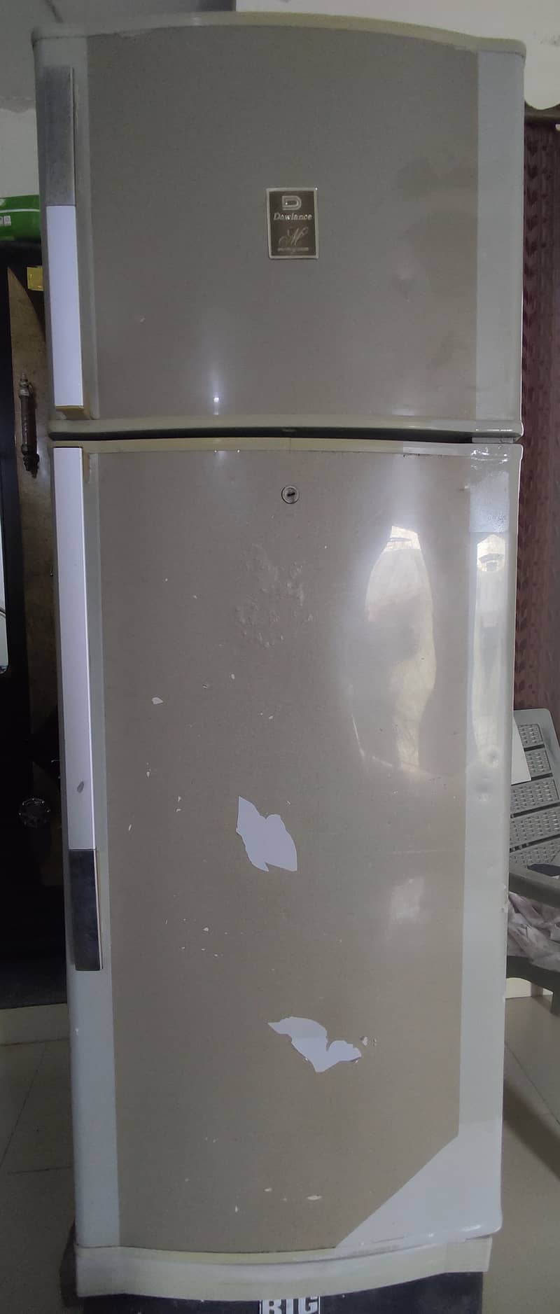 Dawlance refrigerator 0
