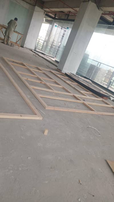 Carpenters ki zarorat hy arjant