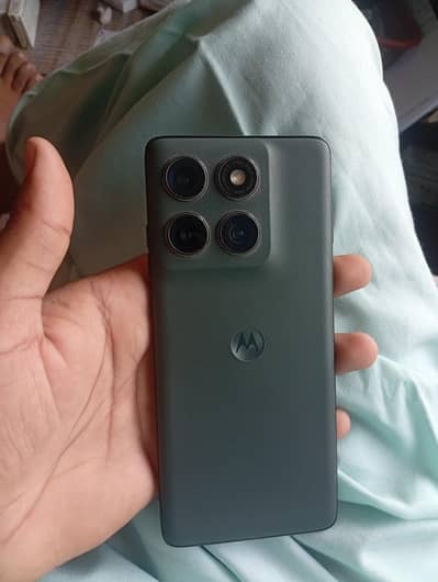 Motorola Edge 2025