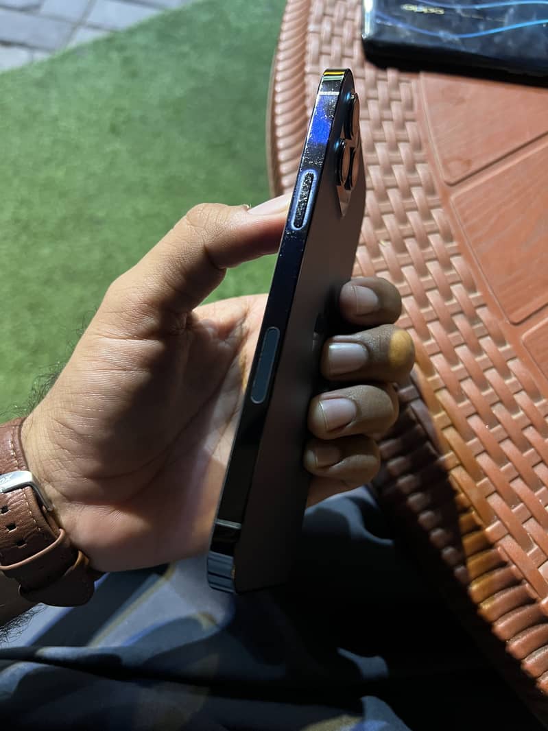Apple iPhone 12 Pro Max 1