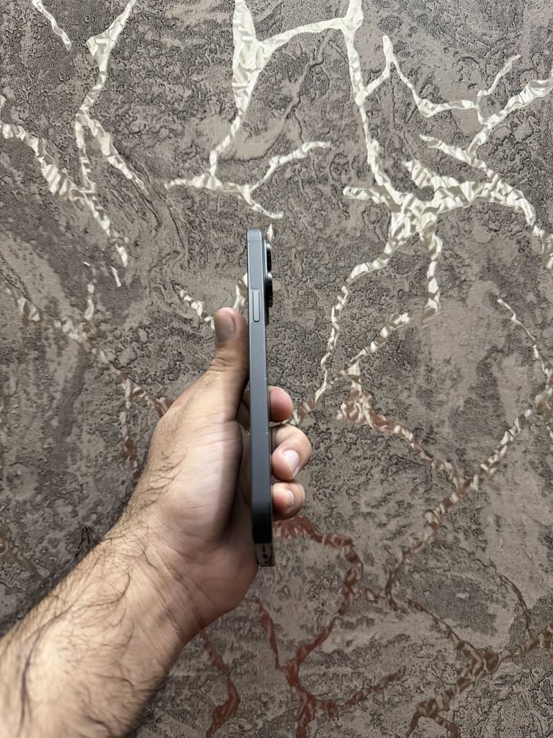 Apple iPhone 14 Pro Max 5