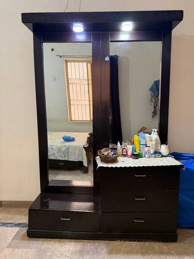 WOODEN DRESSING TABLE WITH LARGE MIRROR & STORAGE – DARK BROWN