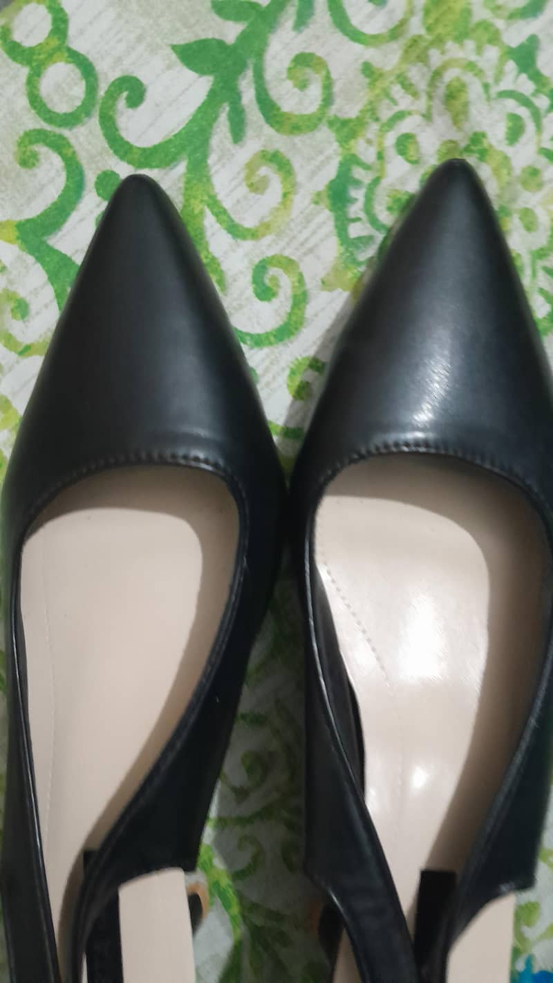 black heels 2