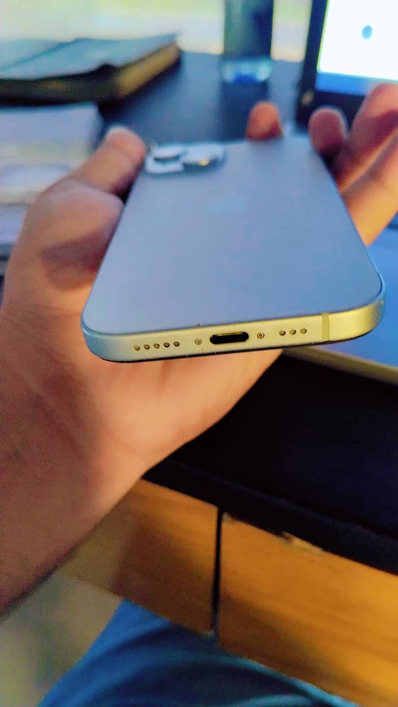 Apple iPhone 15 2