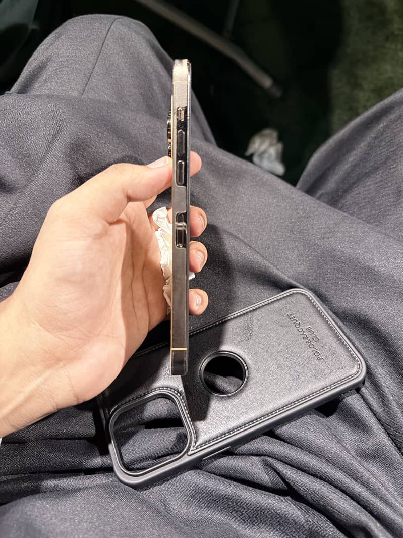 Apple iPhone 14 Pro Max 3