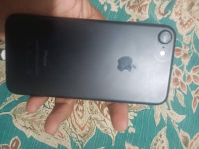 Apple iPhone 7 32 GB official PTA approved
