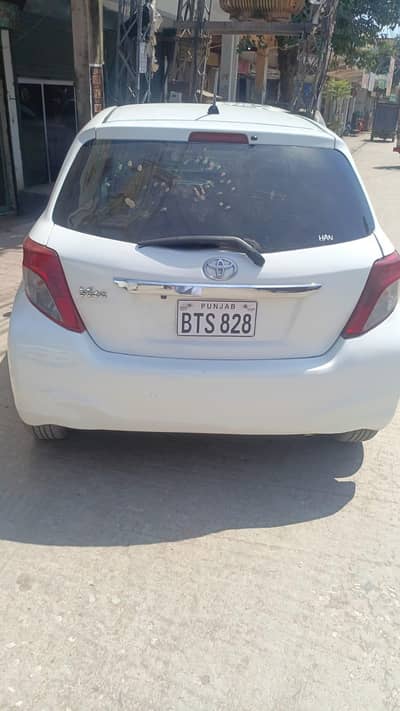 Toyota Vitz 2012
