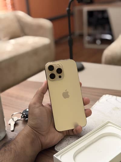 Apple iPhone 16 Pro Max