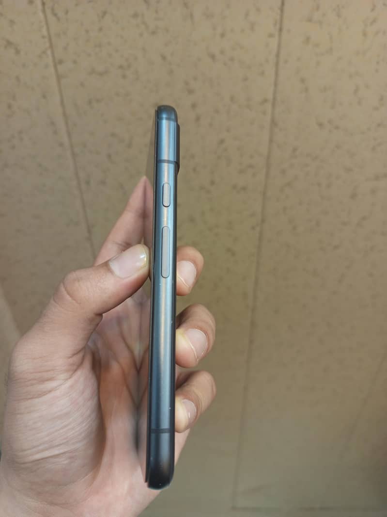 Google Pixel 8a 1