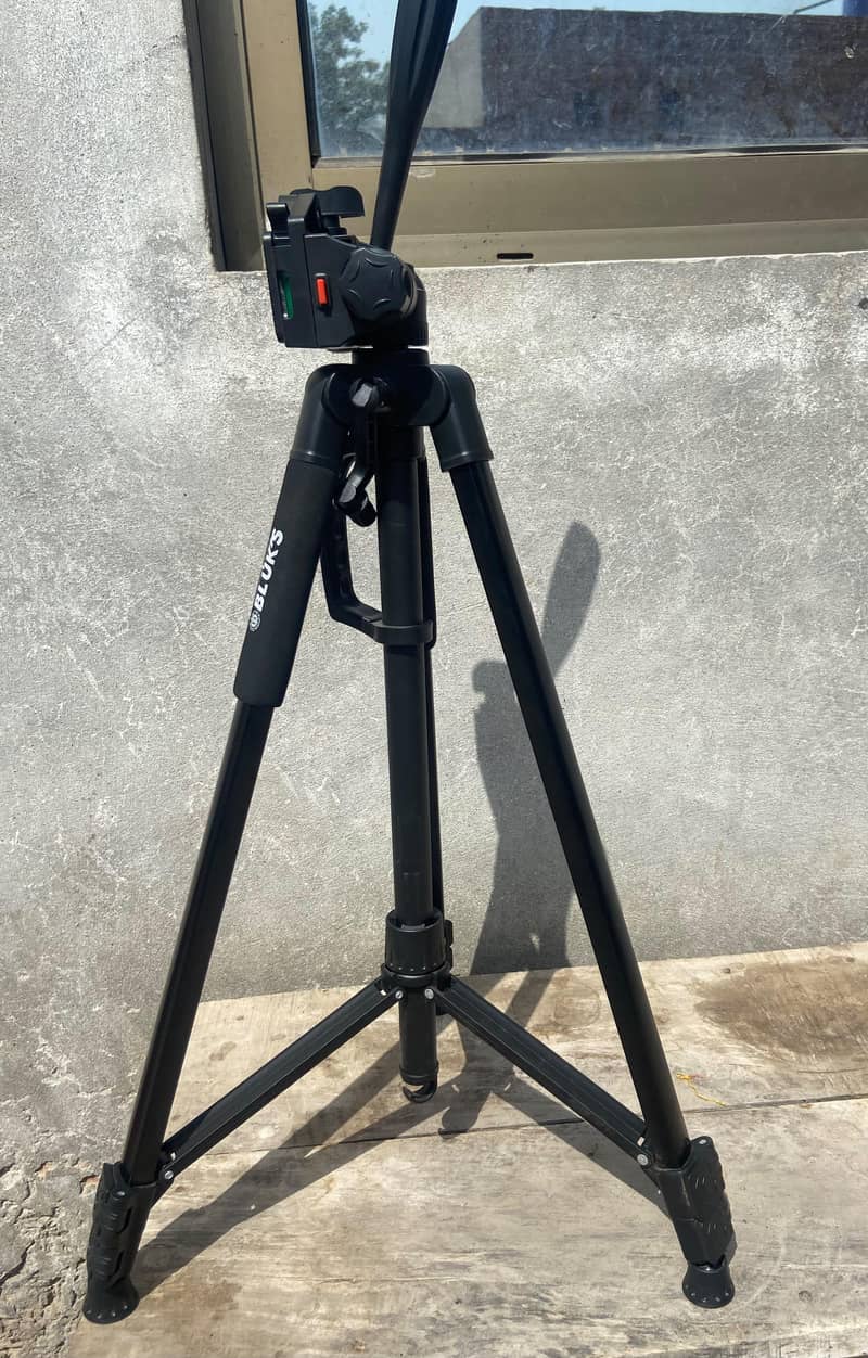 Bluk's Tripod 1