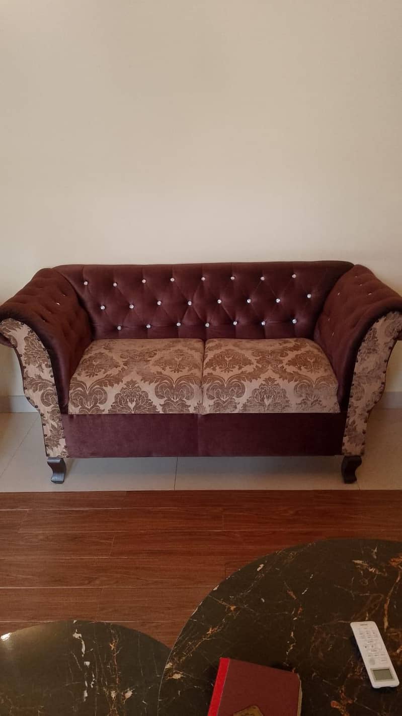 7 seater sofa 0