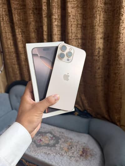 Apple iPhone 16 Pro Max