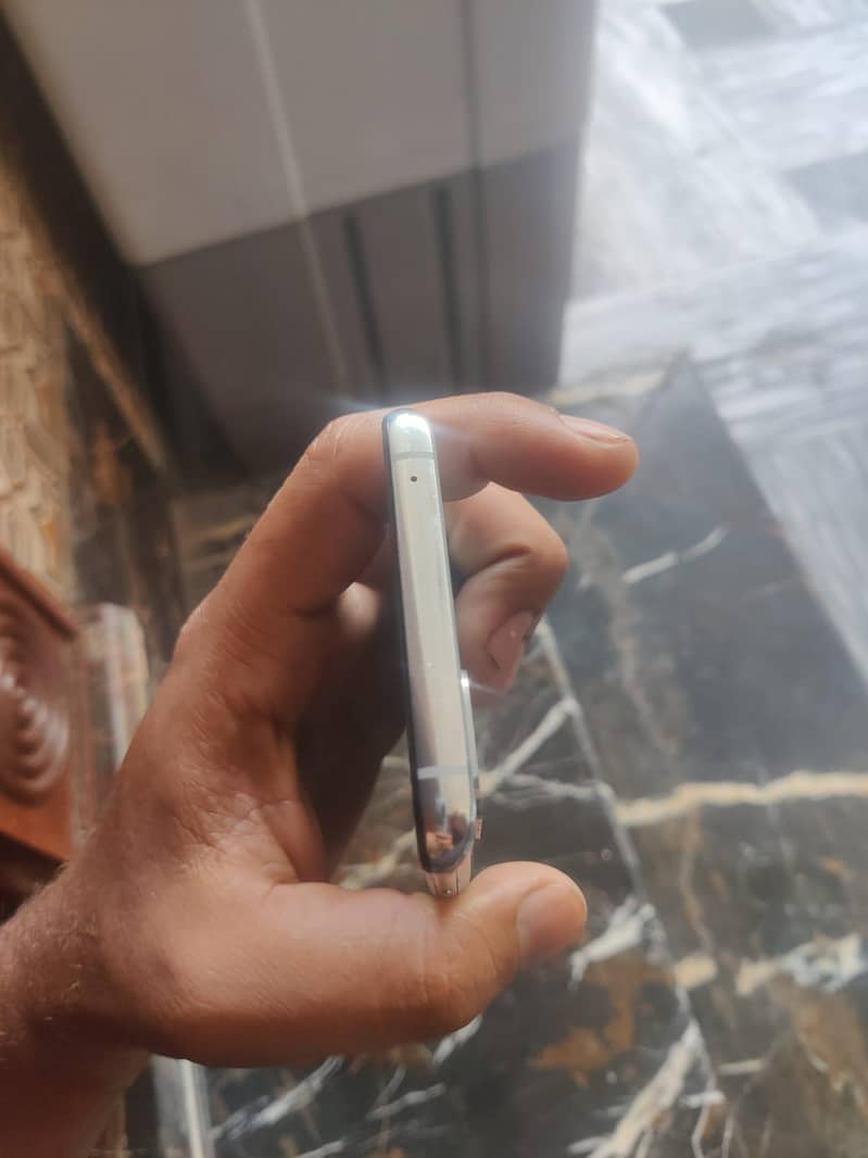 One Plus 8T 1