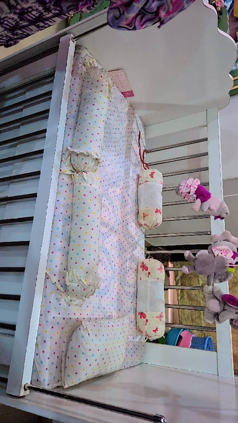 Baby Cot 0