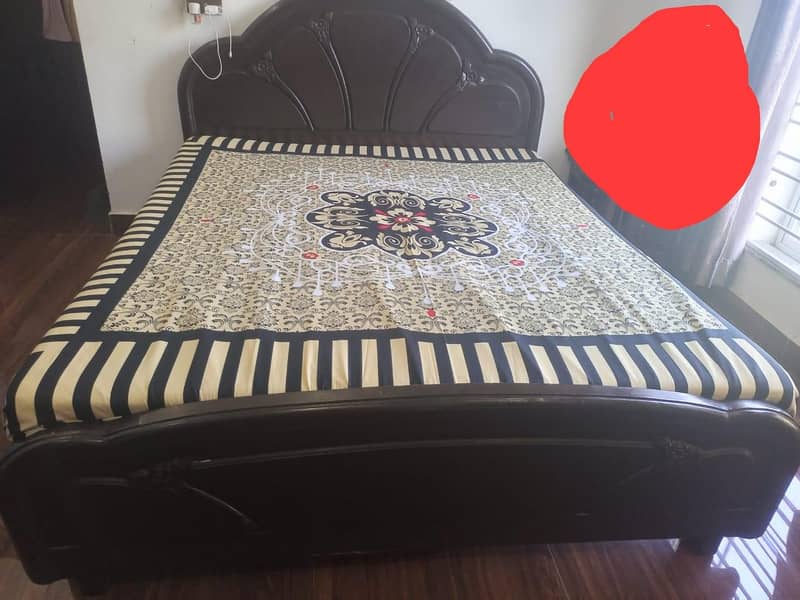 King size bed and dressing table without matris 0