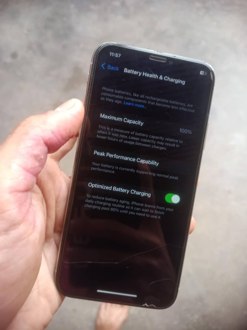 Apple iPhone X 4