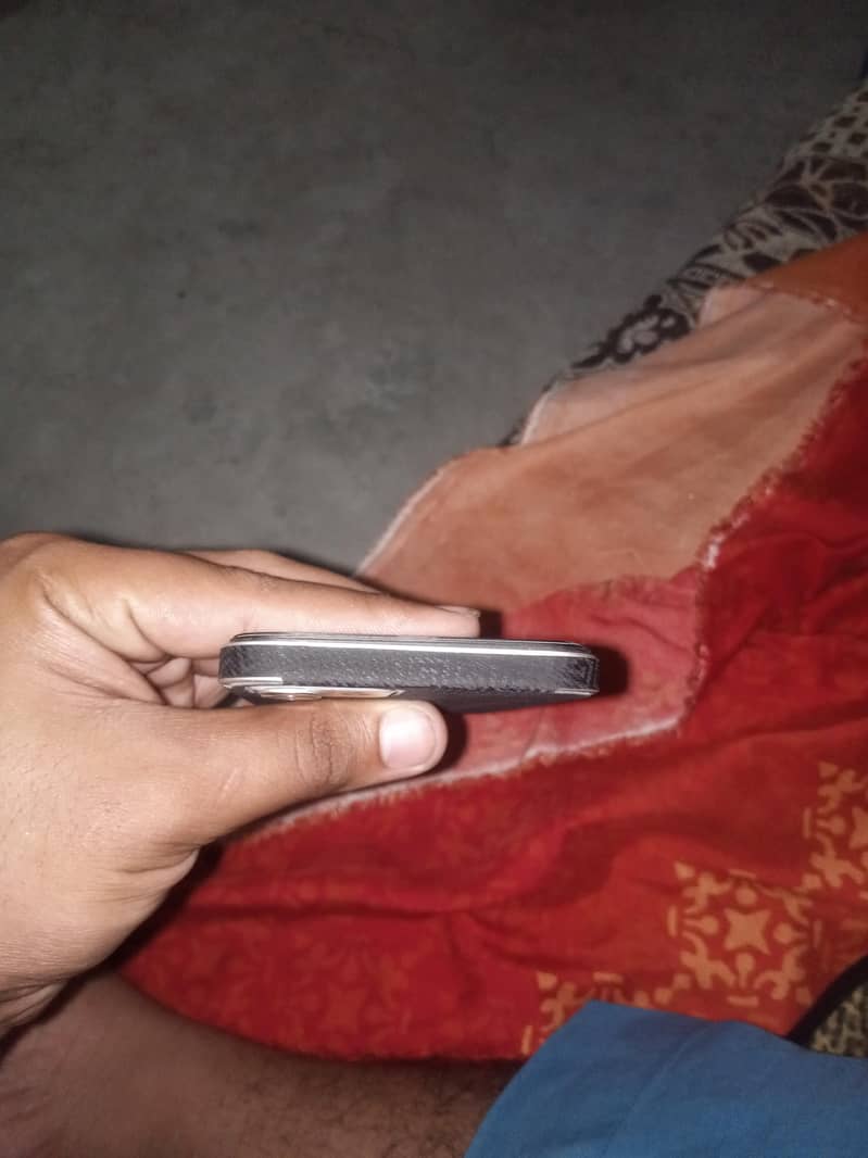 Apple iPhone 12 2