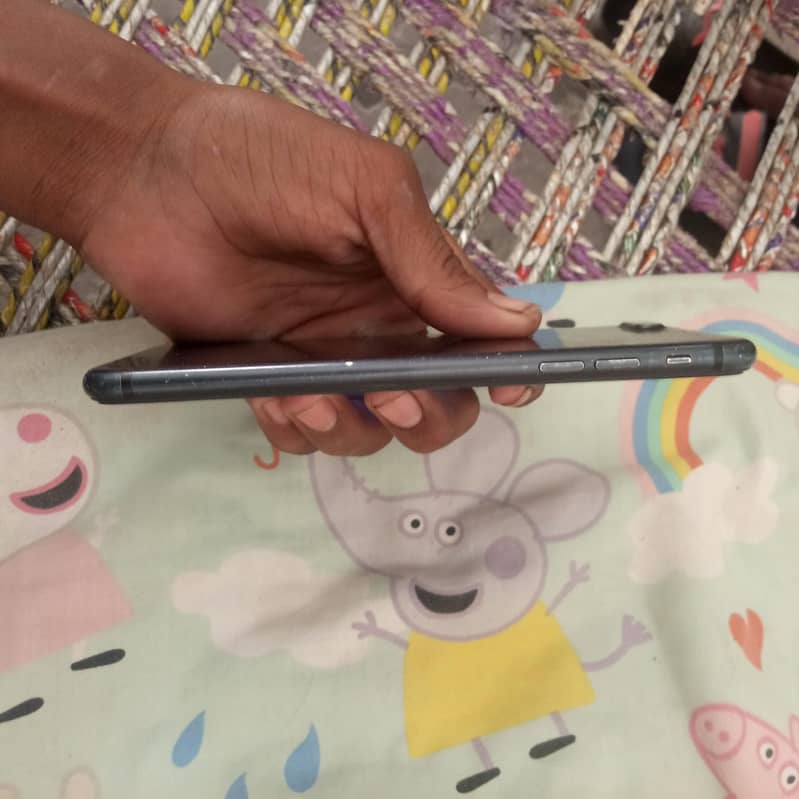 Apple iPhone 7 Plus 2
