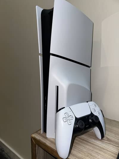 Ps5 slim disc in mint condition