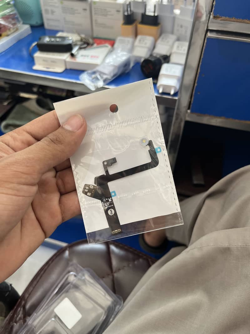 16 Pro max Original quality back 3