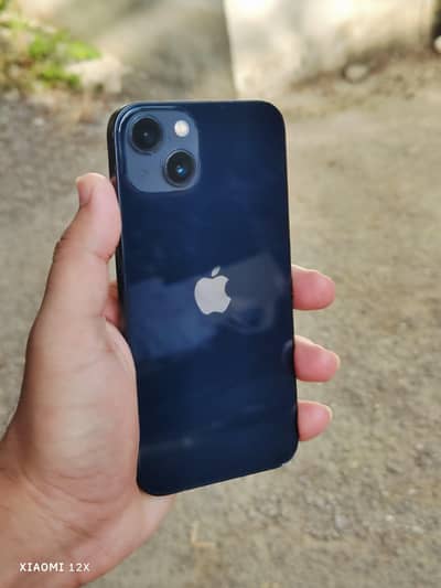 Apple iPhone 13