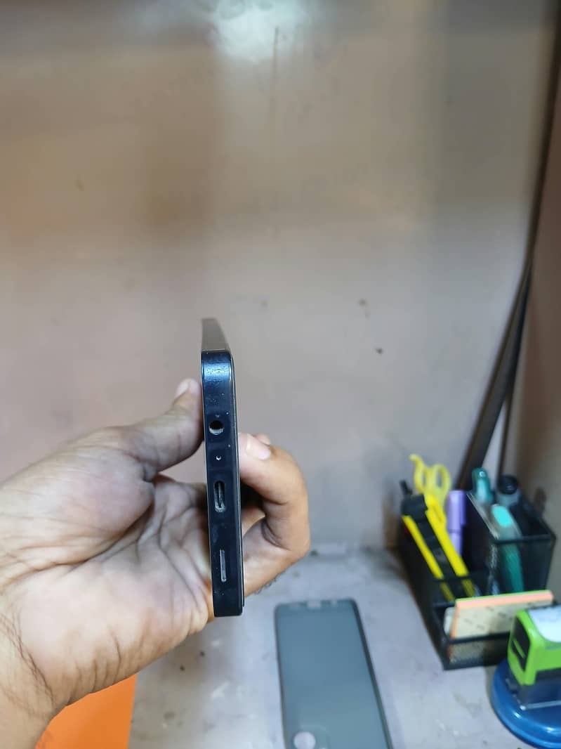 Samsung Mobile A06 2