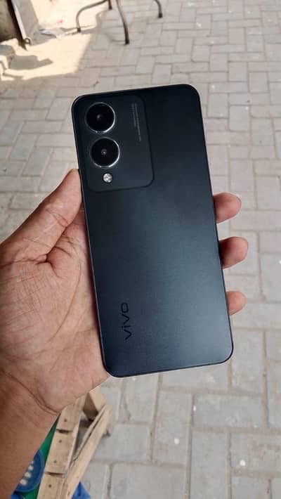 Vivo Y17s
