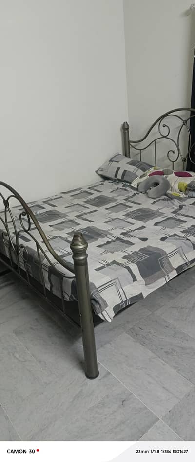 solid rod iron bed for sale