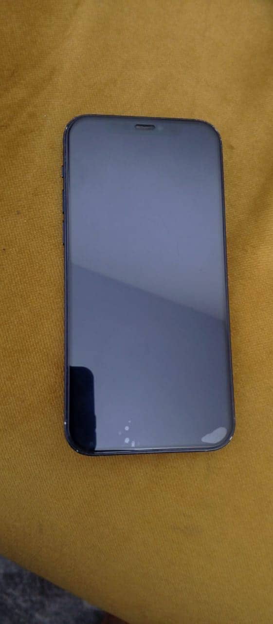 Apple iPhone 12 3
