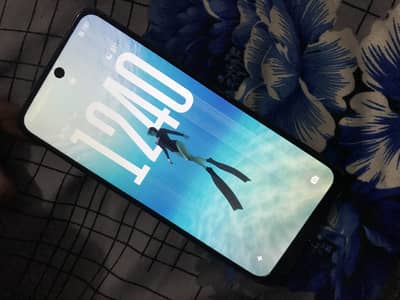 OPPO A5X 4+1 64 Gb 6000 mah battery
