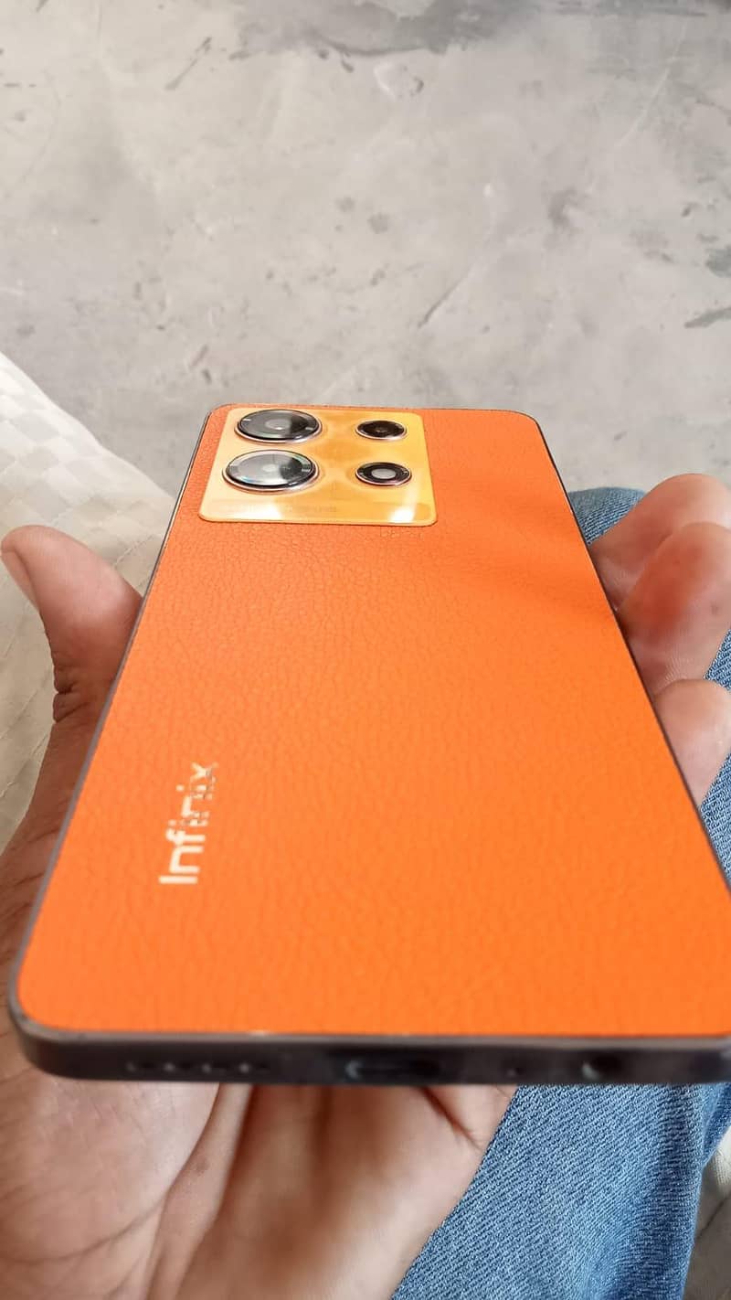 Infinix Note 30 12