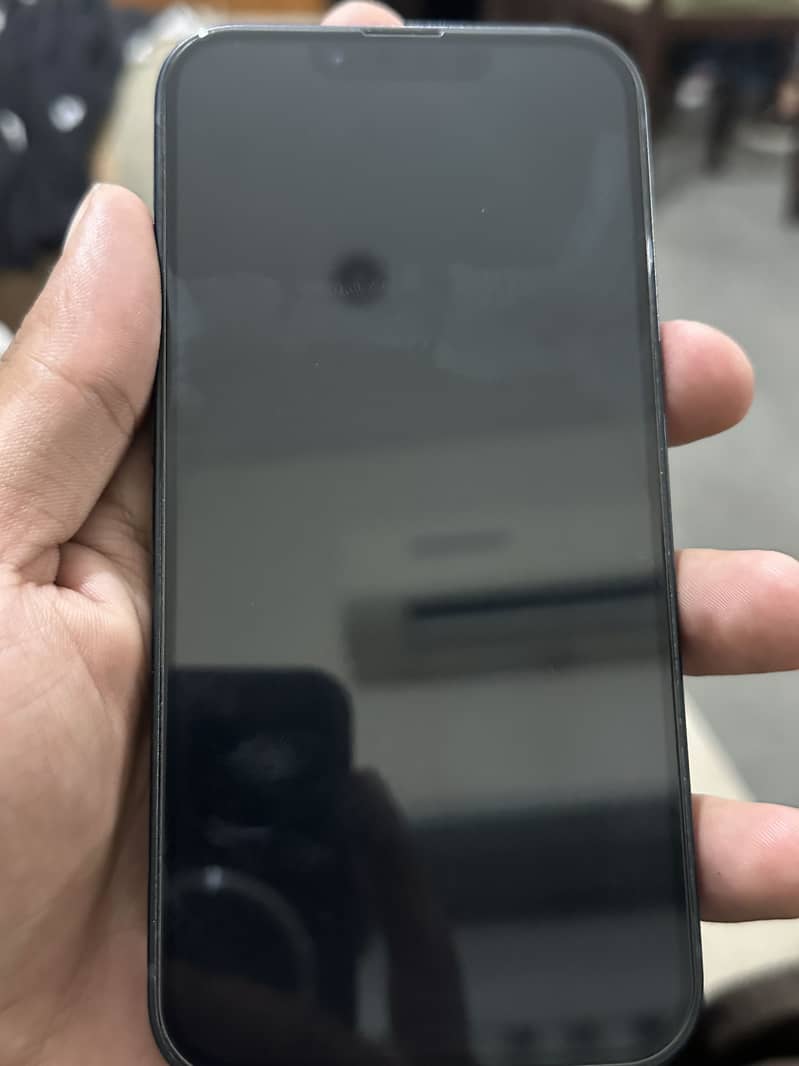 Apple iPhone 13 2